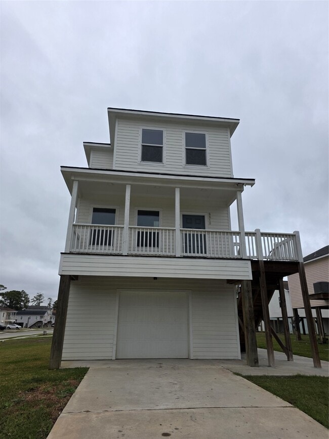 property at 8810 Bent Oak Ln