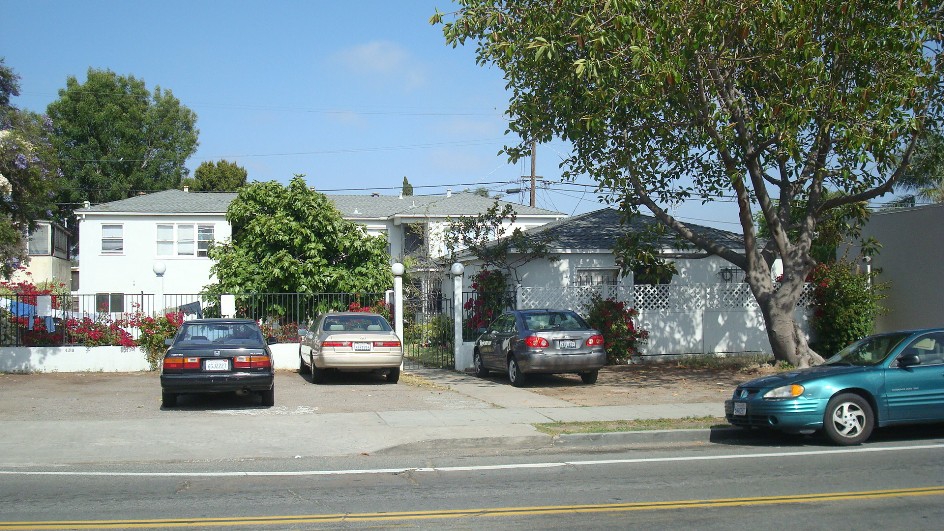 4313-4319 Euclid Ave in San Diego, CA - Foto de edificio