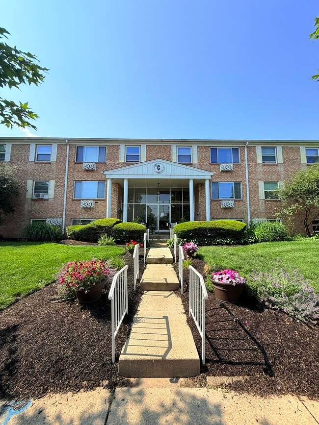 Colonial Grandview