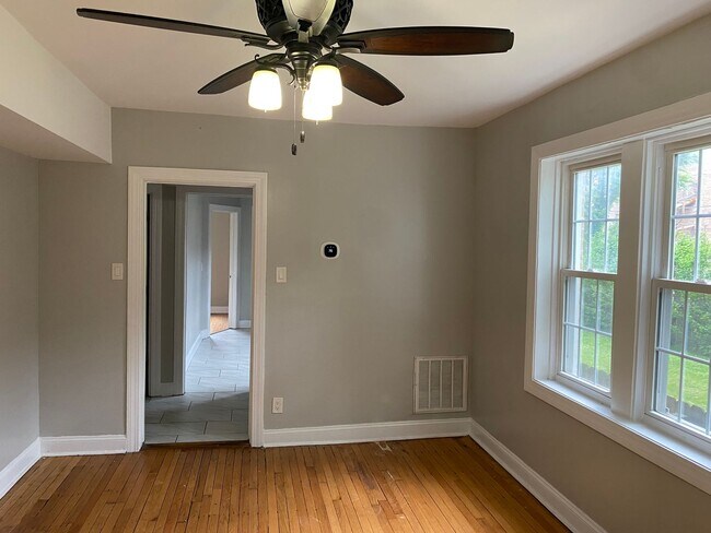 7822 S Kingston Ave in Chicago, IL - Building Photo - Building Photo
