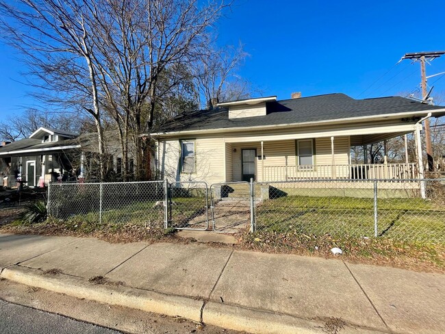 208 Pond St in Rock Hill, SC - Building Photo - Building Photo