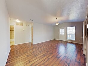 9951 Cedar Mountain Cir in Dallas, TX - Building Photo - Building Photo