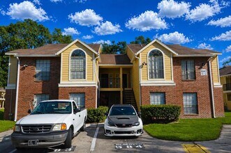 8641 Fancy Finch Dr in Tampa, FL - Building Photo - Building Photo