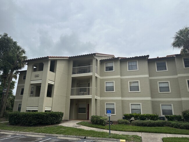 3016 Parkway Blvd in Kissimmee, FL - Building Photo - Building Photo