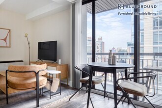 354 E 91st St in New York, NY - Building Photo - Building Photo