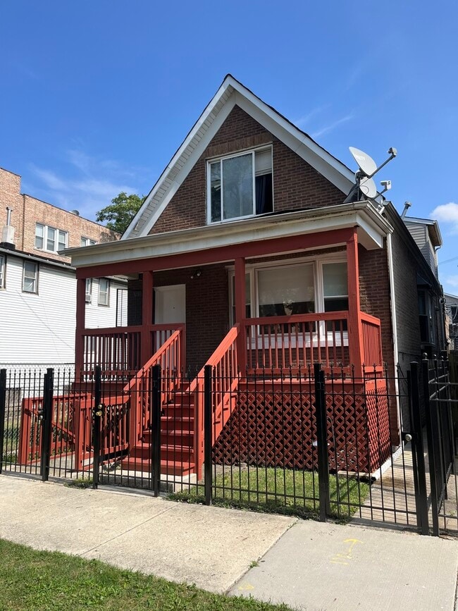property at 1249 S Kolin Ave