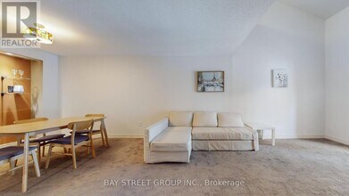 810 Golf Links Rd in Hamilton, ON - Building Photo - Building Photo