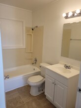 1513 W Procter St in Port Arthur, TX - Foto de edificio - Building Photo