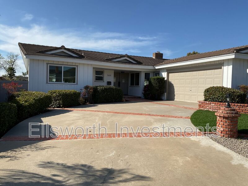 5644 Regis Ave in San Diego, CA - Building Photo