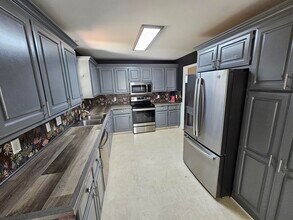 113 Rolling Rock Rd in Columbia, SC - Building Photo - Building Photo