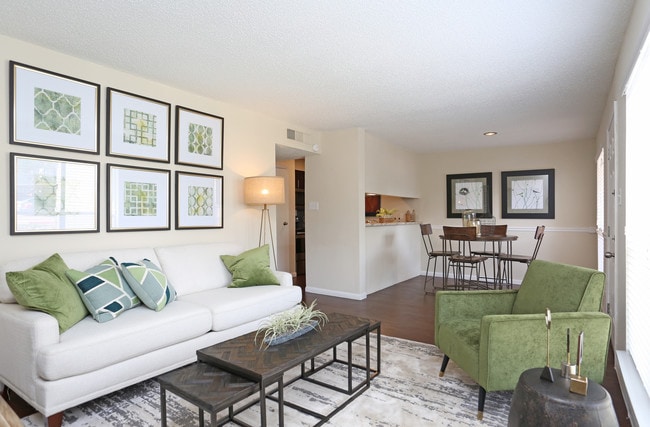 Creekside Villas Apartments