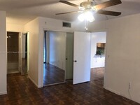 16751 NE 9th Ave, Unit 201 in Miami, FL - Building Photo - Building Photo