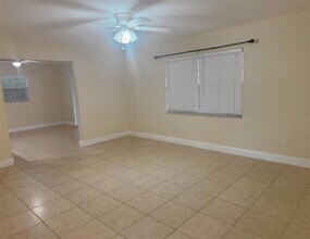 10618 Eastview Dr in Orlando, FL - Building Photo - Building Photo
