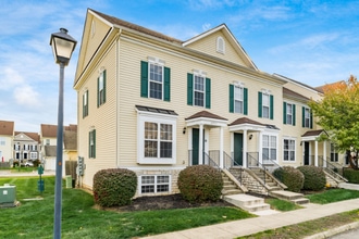 6551 Crab Apple Dr in Canal Winchester, OH - Foto de edificio - Building Photo