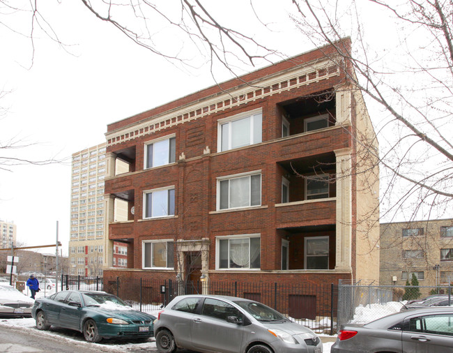 911-913 W Windsor Ave in Chicago, IL - Foto de edificio - Building Photo