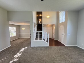 1005 Oak Ridge Ct in Nashville, TN - Foto de edificio - Building Photo