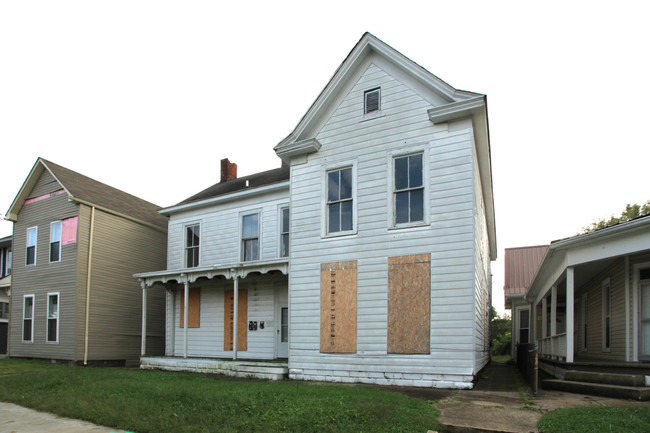 602 Culbertson Ave in New Albany, IN - Foto de edificio - Building Photo