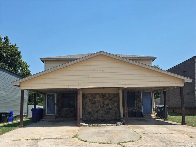 property at 635 Sinclair Dr