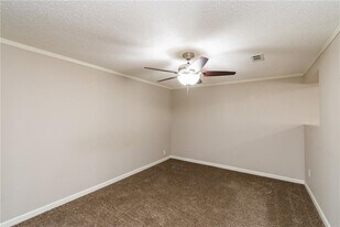 1255 Terrace St in Marion, IA - Building Photo