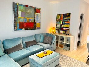5 Bisley St in Toronto, ON - Building Photo - Building Photo