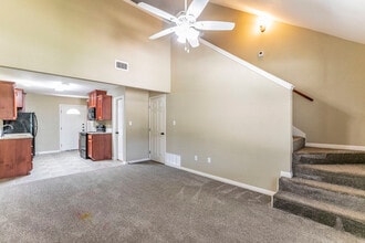 39 Addi Lane in Lacy Lakeview, TX - Building Photo - Building Photo