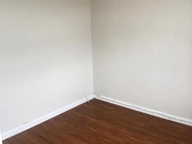 239 Ackerman Ave in Clifton, NJ - Building Photo