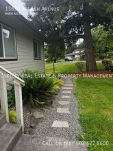 13630 SW Ash Ave in Tigard, OR - Building Photo - Building Photo