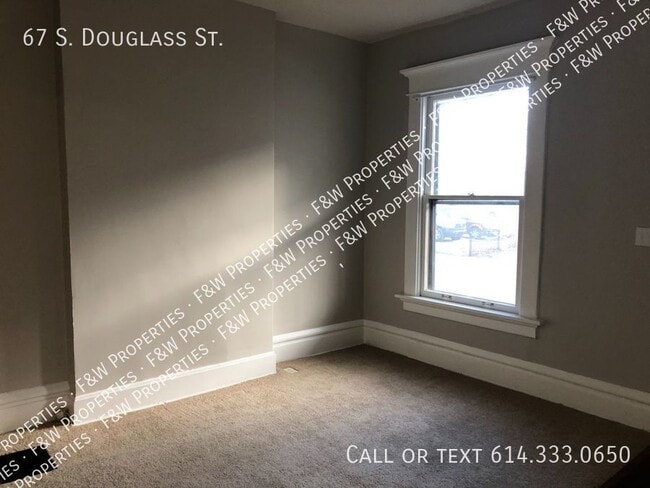 67 S Douglass St in Columbus, OH - Building Photo - Building Photo