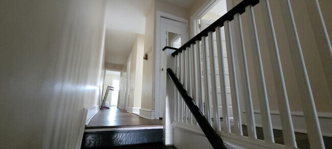 302 Burmont Rd in Drexel Hill, PA - Building Photo - Building Photo