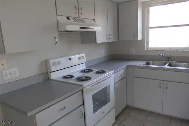 property at 374 Connecticut St