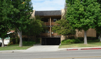 2425 Canada Blvd Apartments