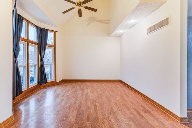 8403 W 150th St in Overland Park, KS - Building Photo - Building Photo