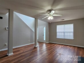 1426 Mitchell Glen St in Kannapolis, NC - Building Photo - Building Photo