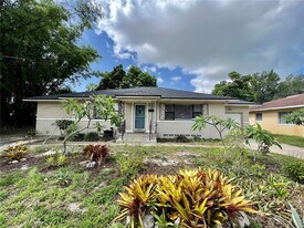 1535 Grove St in Clearwater, FL - Building Photo