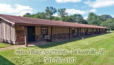 Swiss Village Apartments in Jacksonville, AR - Foto de edificio - Interior Photo