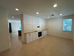 462 E Main Ave in Morgan Hill, CA - Building Photo - Building Photo