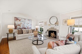 105 Pepper Ave in Burlingame, CA - Building Photo - Building Photo