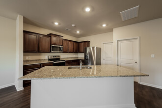 425 Clover Cir in Springville, AL - Building Photo - Building Photo