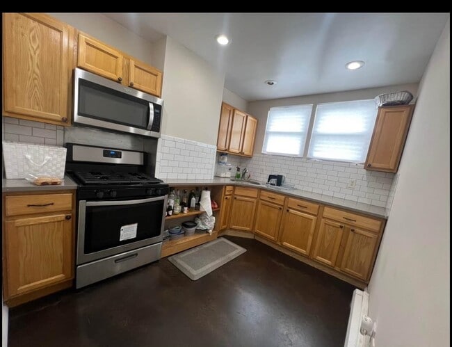 1413 43rd St in North Bergen, NJ - Building Photo - Building Photo
