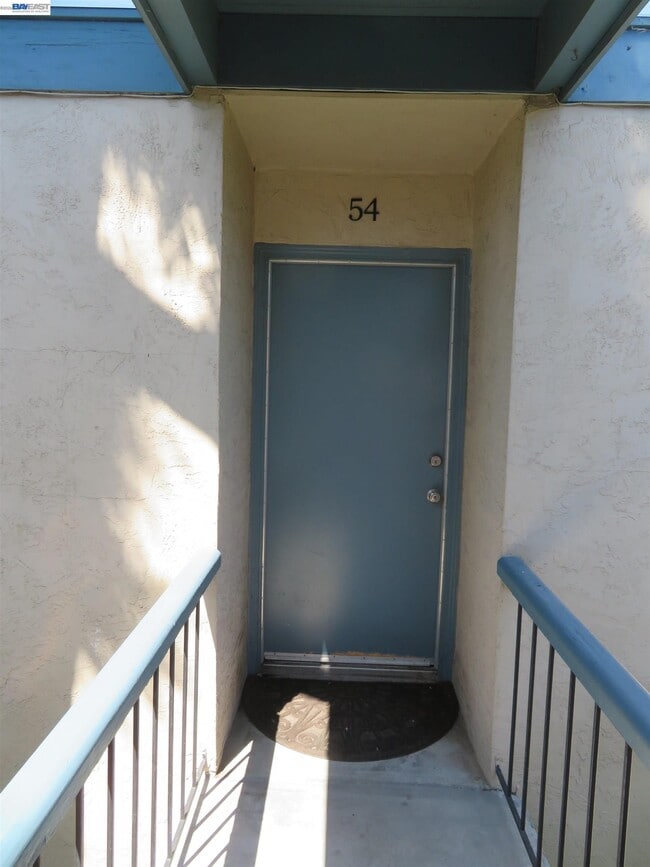 1731 Ellis St in Concord, CA - Building Photo - Building Photo