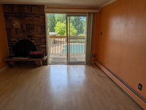 1302 S Parker Rd, Unit Club Valencia 1 bed apt in Denver, CO - Building Photo - Building Photo