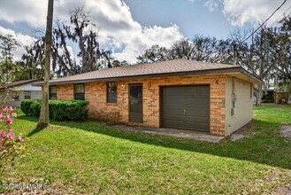 8900 Crystal Springs Rd in Jacksonville, FL - Building Photo - Building Photo