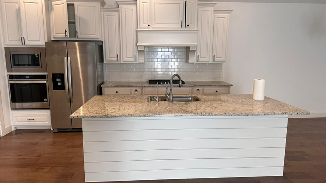 property at 7922 Glastonbury Dr