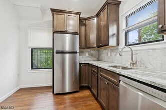 350 Arlington Ave in Jersey City, NJ - Building Photo - Building Photo