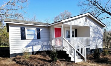 2103 Smarr Pl in Shelby, NC - Building Photo - Building Photo