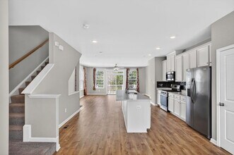 43628 Winterberry Wy in California, MD - Building Photo - Building Photo