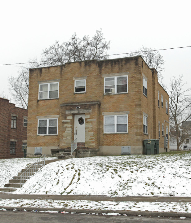 638 Redwood Ave in Dayton, OH - Building Photo