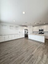 4345 N 94th Dr in Phoenix, AZ - Building Photo