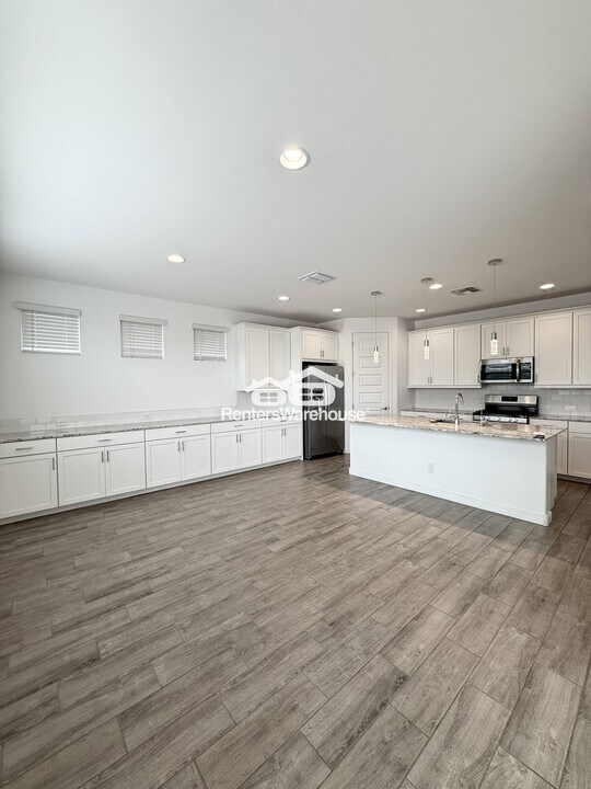 4345 N 94th Dr in Phoenix, AZ - Foto de edificio