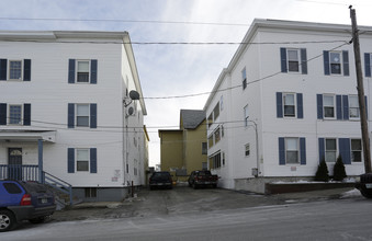 68-80 Sullivan St in Manchester, NH - Foto de edificio - Building Photo